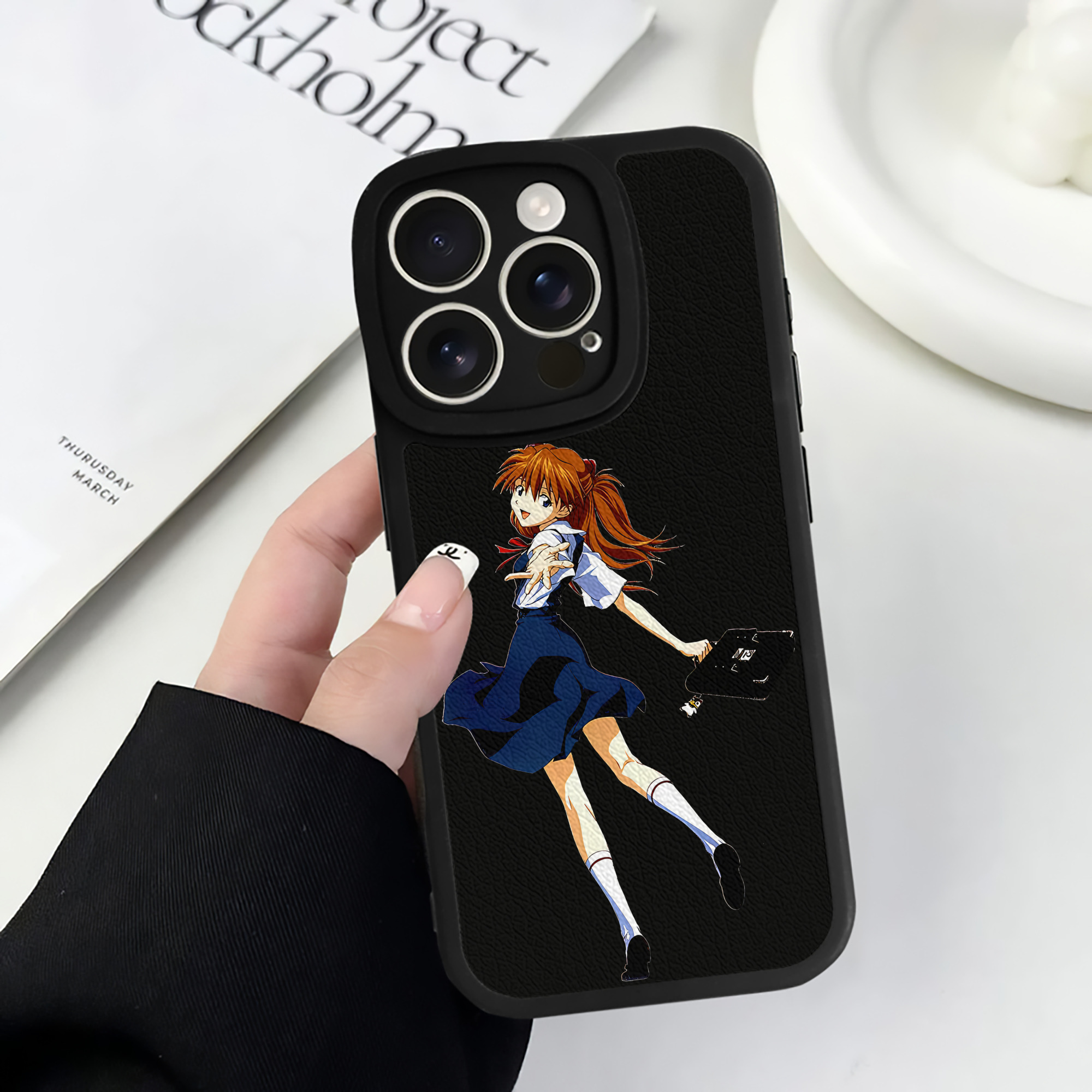 （画像用） EVA 新世紀エヴァンゲリオン 【iPhone 16シリーズ対応】シリコンスマホケース（レザー調） 材質：シリコン